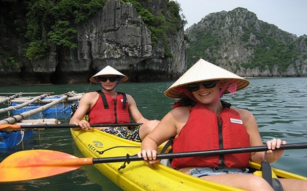  Kayaking – one of the most fun activities included in a Halong Bay tour package