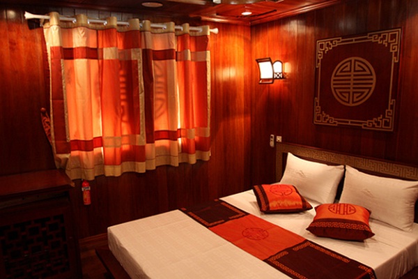 The cabin on the Phoenix Cruise Halong Bay