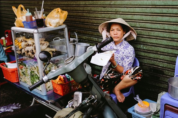 Most vietnamese stay a simple life