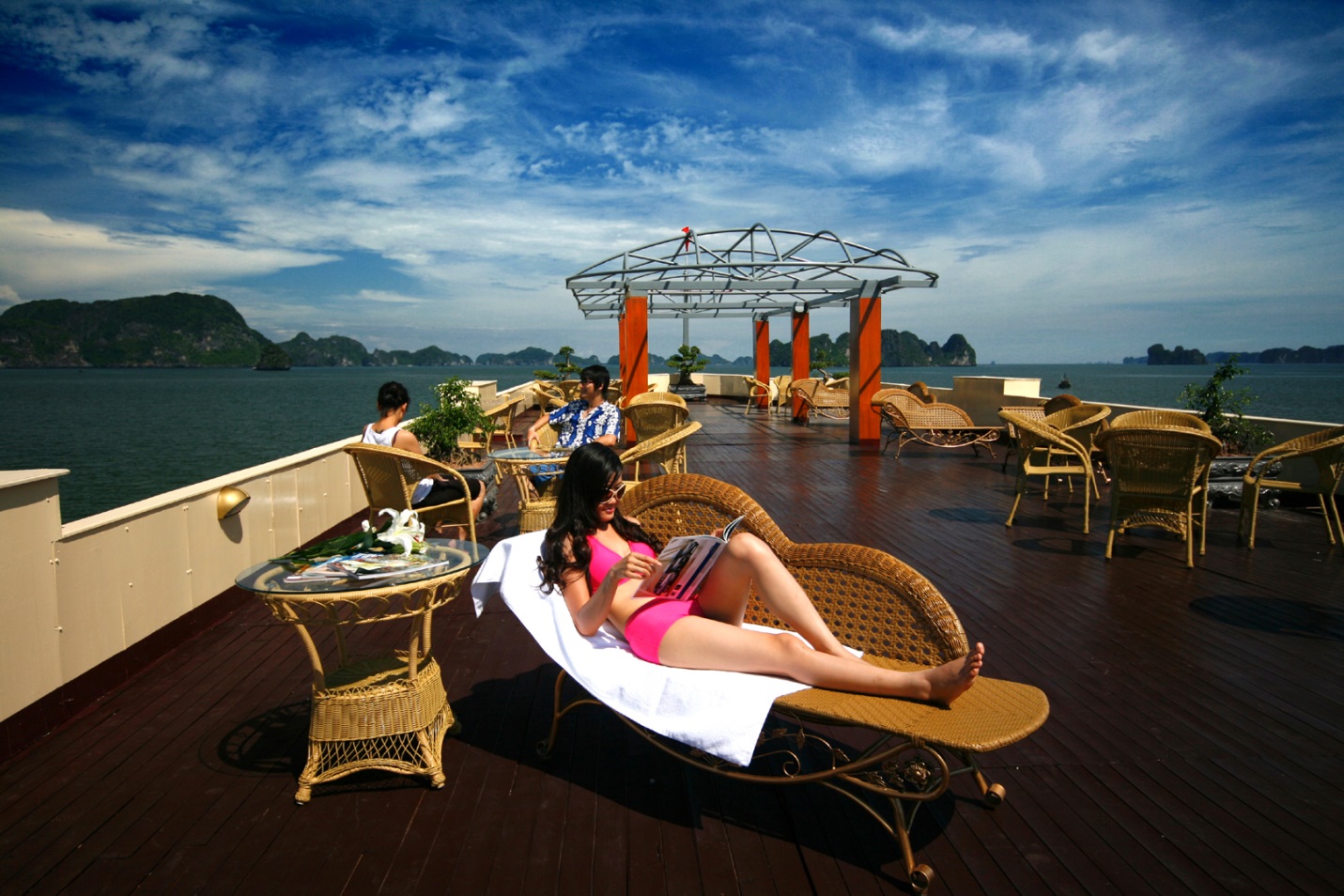 Experience senior services of many resorts in Halong