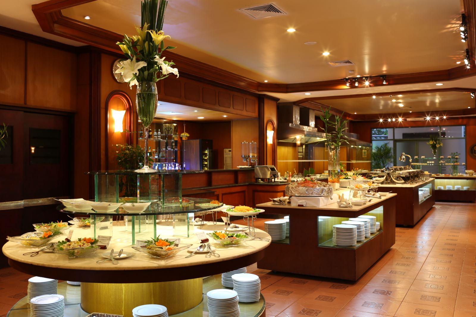 The luxury restaurant in Halong Plaza