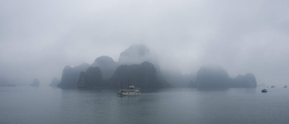 Foggy sky in early morning in Halong