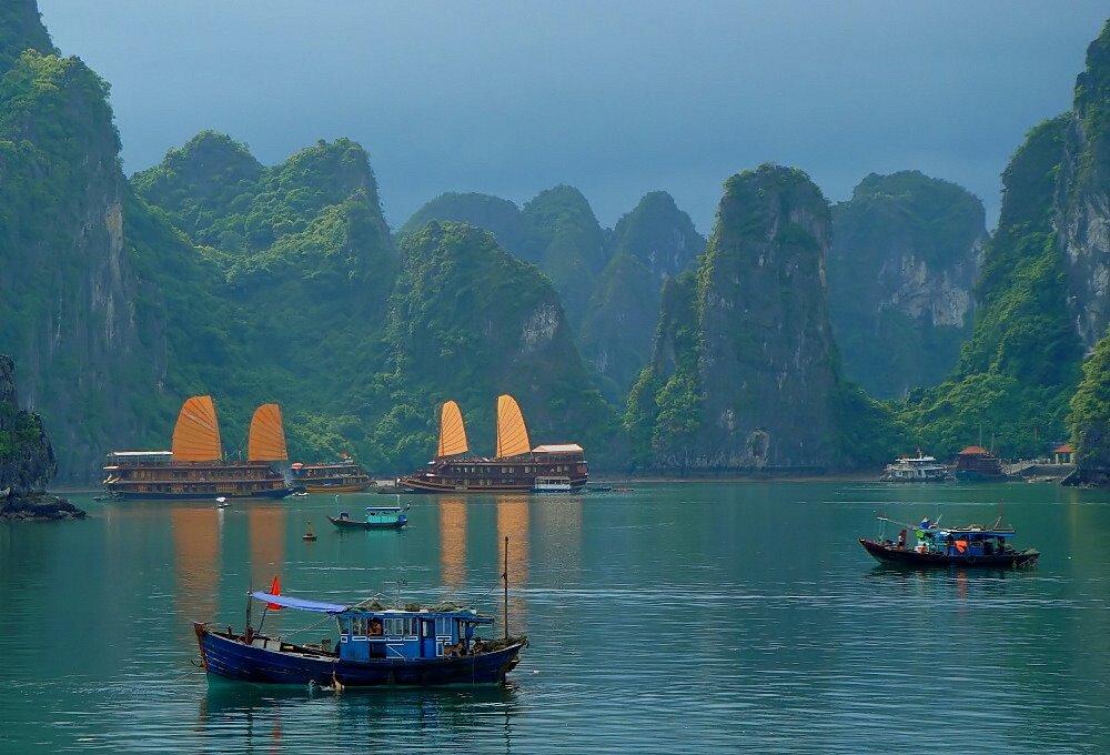 Visiting Halong Bay in winter, you will have an interesting chance to know more about the life routine of locals
