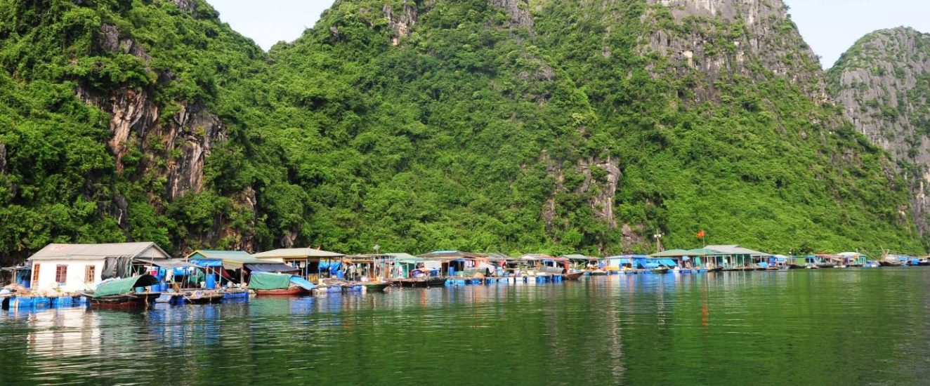 Floating villages in Halong