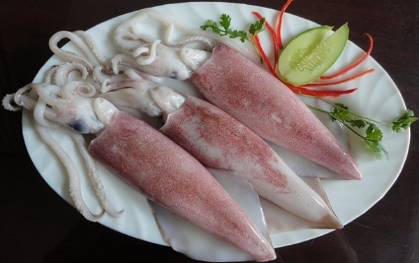  A fresh squid dish
