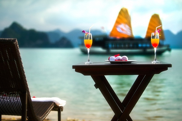 Relaxing on Halong Bay