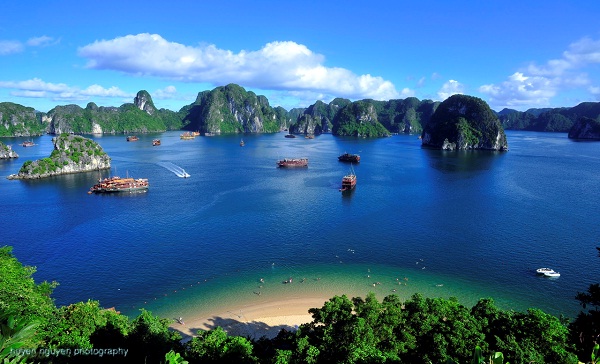  Halong bay – the UNESCO World Heritage Site from a spectacular view
