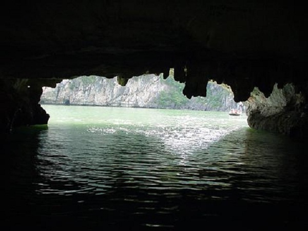View from Hanh cave