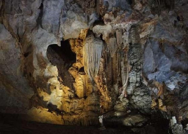 The amazing beauty of Paradise Cave in Phong Nha Ke Bang National Park