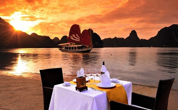 Relax on Halong Bay