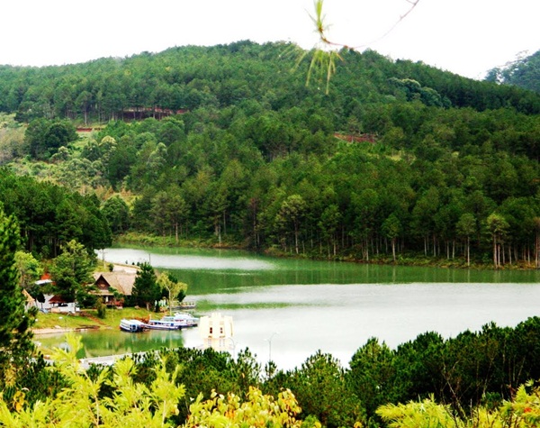 Tuyen Lam Lake in Dalat