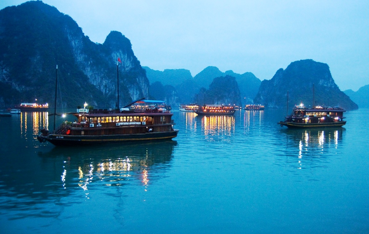 The misty beauty of Halong