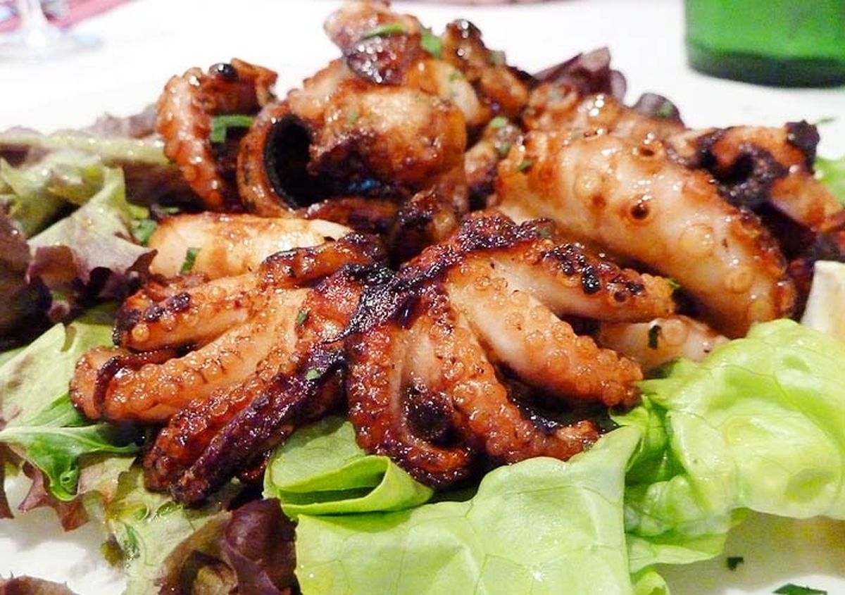 Fried octopus which you should try when traveling Halong