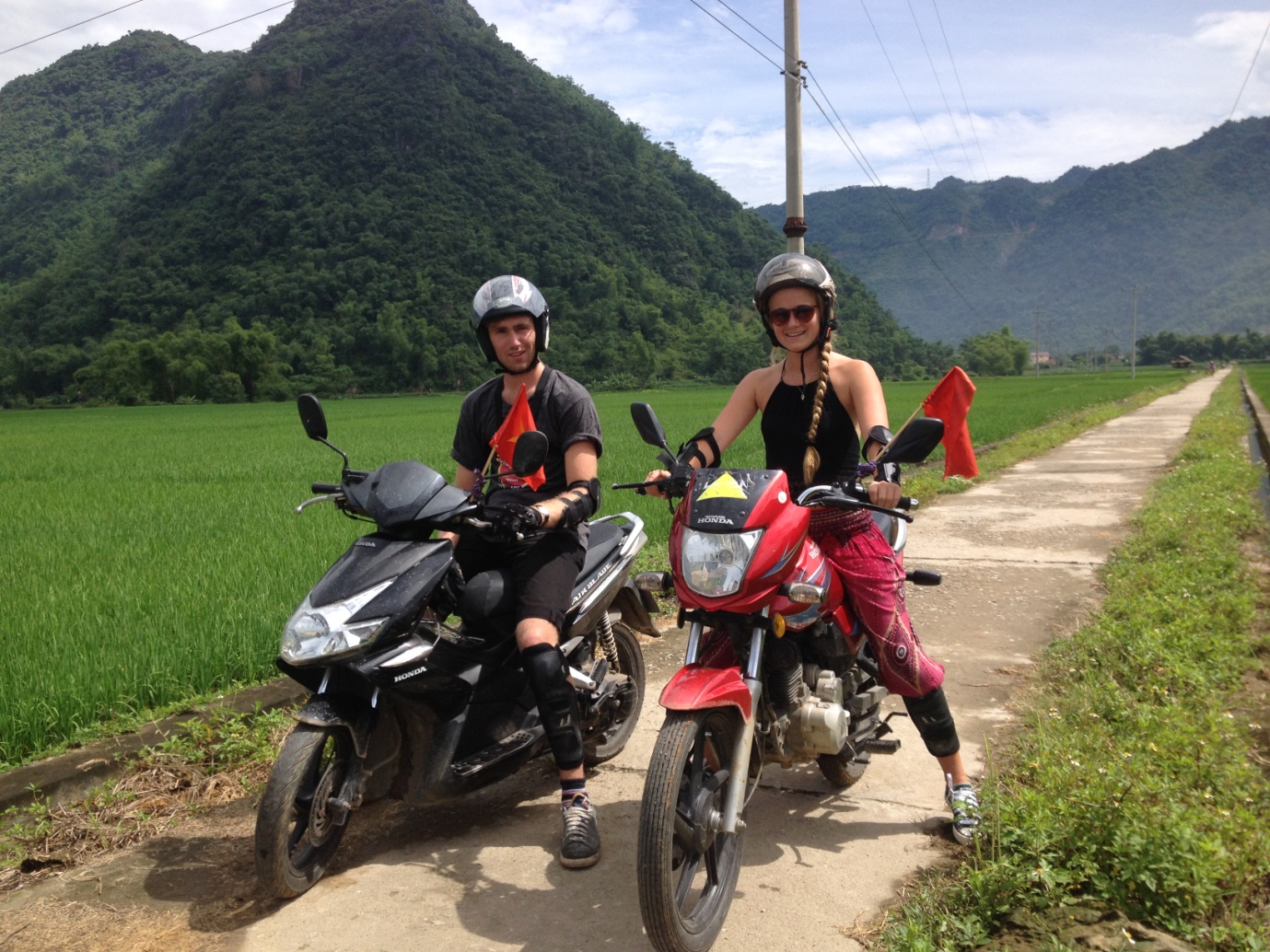 Motorbike-best way on amazing Hanoi-Halong road