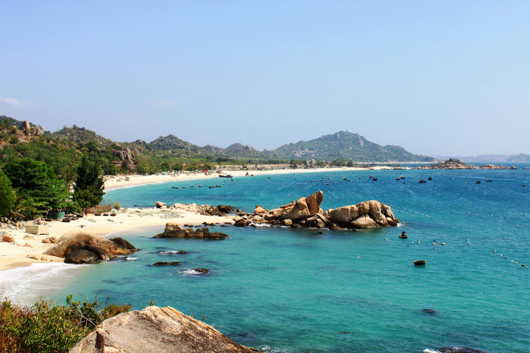 The alluring scenery in Binh Hung island