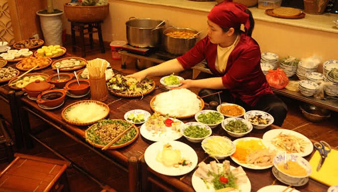 Where to eat Cha Muc Halong