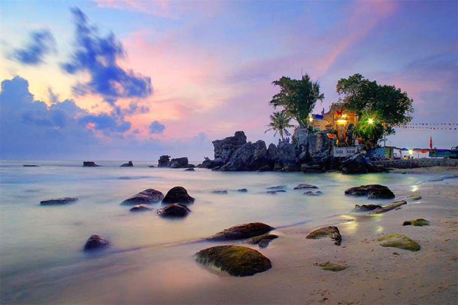 Mui Dinh Cau is an ancient shrine