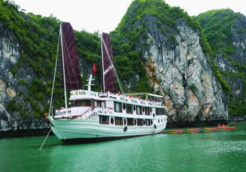 Oriental Sails Cruise