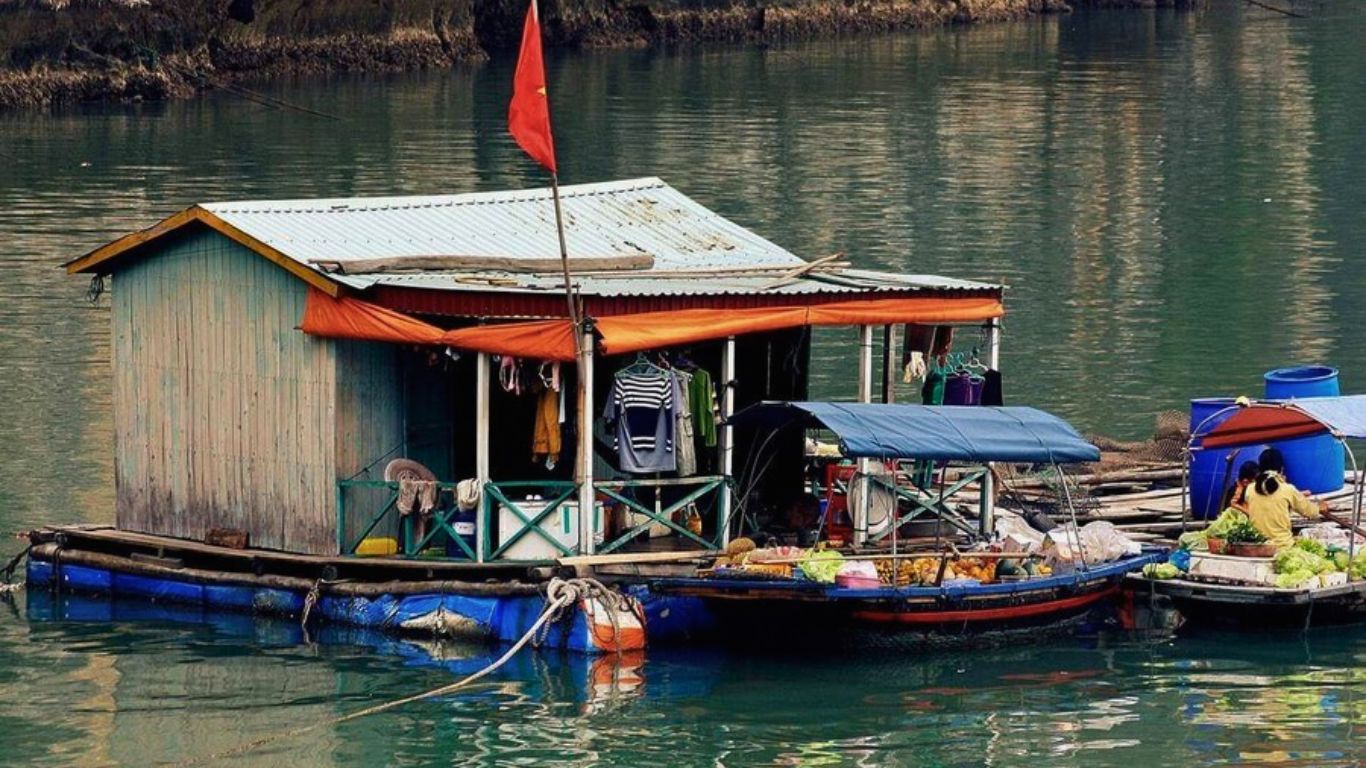 Floating house in Ba Hang fishing village